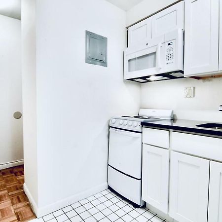 Times Square Manhattan - Private Room In 2 Bedroom Apartment New York Extérieur photo